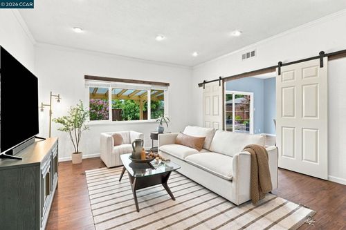 4427 Crestwood Cir, Concord, CA, 94521-1246 | Card Image