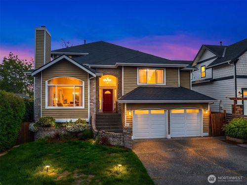 1100 N 31st St, Renton, WA, 98056-2135 | Card Image