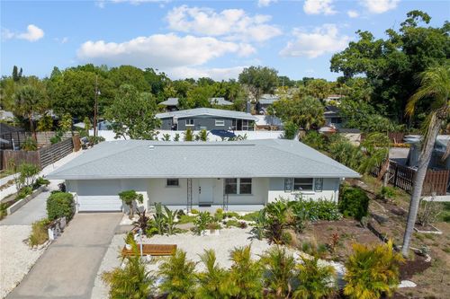 2513 Croton Ave, SARASOTA, FL, 34239-4908 | Card Image