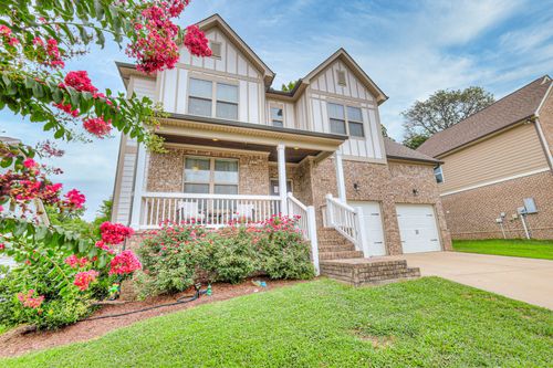 2242 Chaucer Park Ln, Thompsons Station, TN, 37179-5480 | Card Image