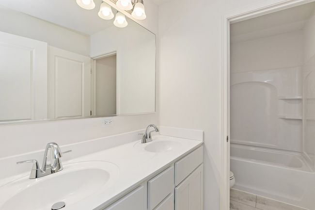 32012 Savannah Dr, House other with 4 bedrooms, 3 bathrooms and 3 parking in Lakemoor IL | Image 19