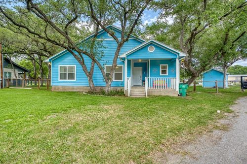 115 Shady Cir, Sunrise Beach, TX, 78643-8900 | Card Image