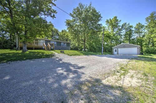 9977 Cabin Rd, Oakley, IL, 62501-7509 | Card Image