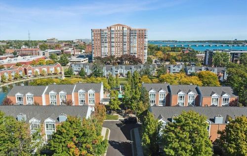 307-250 E Harbortown Dr, Detroit, MI, 48207-5000 | Card Image