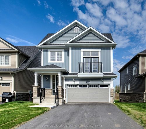 102 Oakmont Dr, Bath, ON, K0H1G0 | Card Image