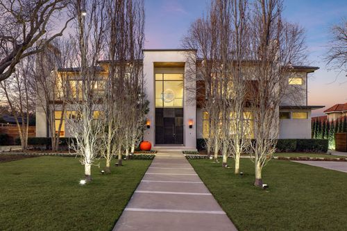 11565 E Ricks Cir, Dallas, TX, 75230-3029 | Card Image