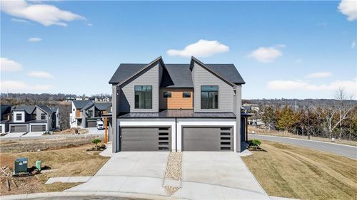 9309 Aminda St, Lenexa, KS, 66227 | Card Image