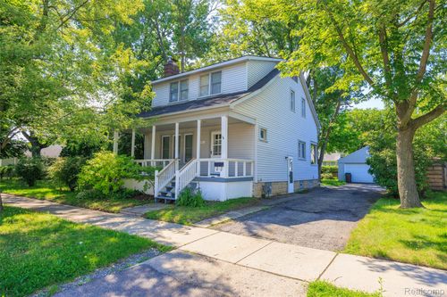 556 E Troy St, Ferndale, MI, 48220-2829 | Card Image