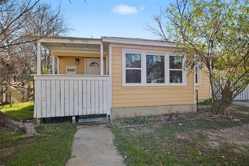 4220 Ramey Ave, Fort Worth, TX, 76105-2639 | Card Image