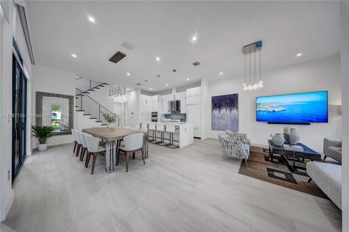 4757 Nw 85th Ave, Doral, FL, 33166-5653 | Card Image