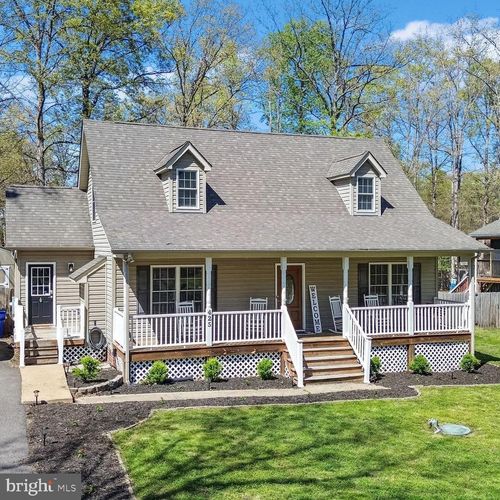 425 Dorset Dr, Ruther Glen, VA, 22546-1122 | Card Image