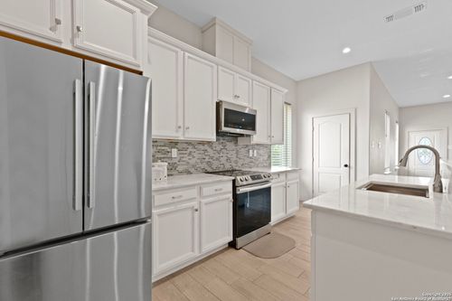757 Canyon Acres, Canyon Lake, TX, 78133-2809 | Card Image