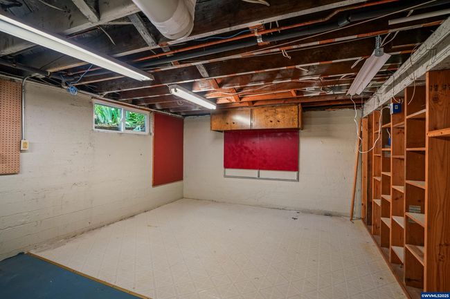 1675 Fir St S, House other with 5 bedrooms, 3 bathrooms and null parking in Salem OR | Image 39