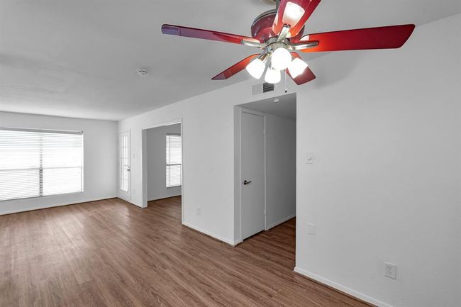APT-203 - 2100 Wilcrest Dr, Townhouse with 2 bedrooms, 2 bathrooms and null parking in Houston TX | Image 11