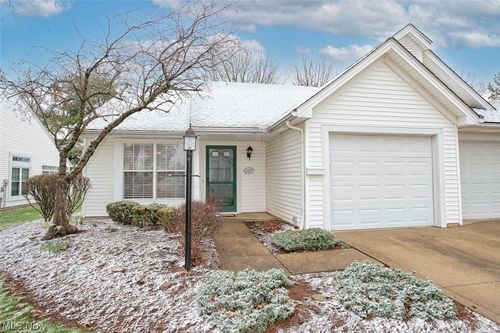 1127 Lake Meadow Lane, Brunswick, OH, 44212 | Card Image