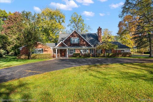1760 Cedar Hill Dr, Bloomfield Hills, MI, 48301-4106 | Card Image