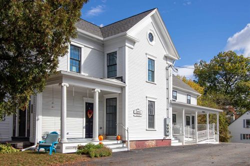 1394 Main St, St. Johnsbury, VT, 05819-1831 | Card Image