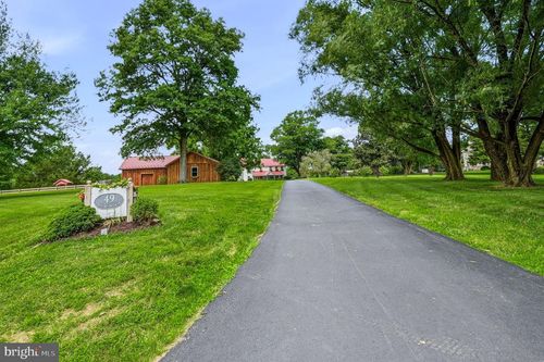 49 Rolling Green Ln, ELKTON, MD, 21921-2450 | Card Image