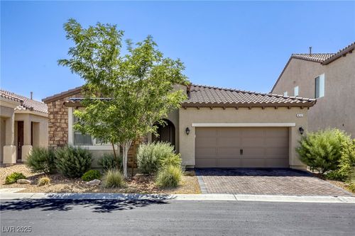 832 Gallery Course Dr, Las Vegas, NV, 89148-5033 | Card Image