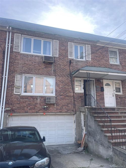 84-21 126th St, Kew Gardens, NY, 11415-2205 | Card Image