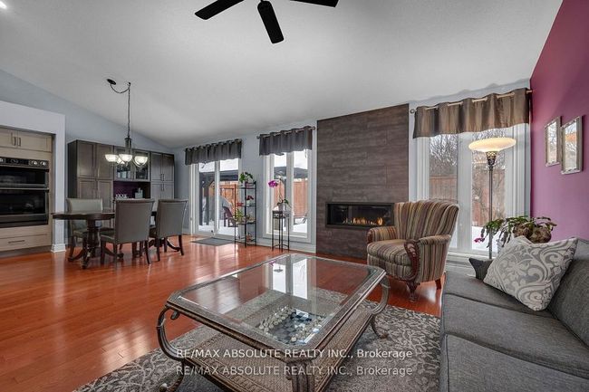 48 Settler's Ridge Way, House other with 4 bedrooms, 3 bathrooms and 4 parking in Nepean ON | Image 18
