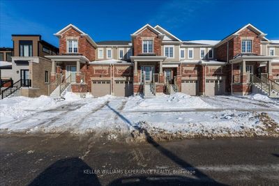 12 Wheatfield Rd, Home with 3 bedrooms, 3 bathrooms and 3 parking in Barrie ON | Image 2