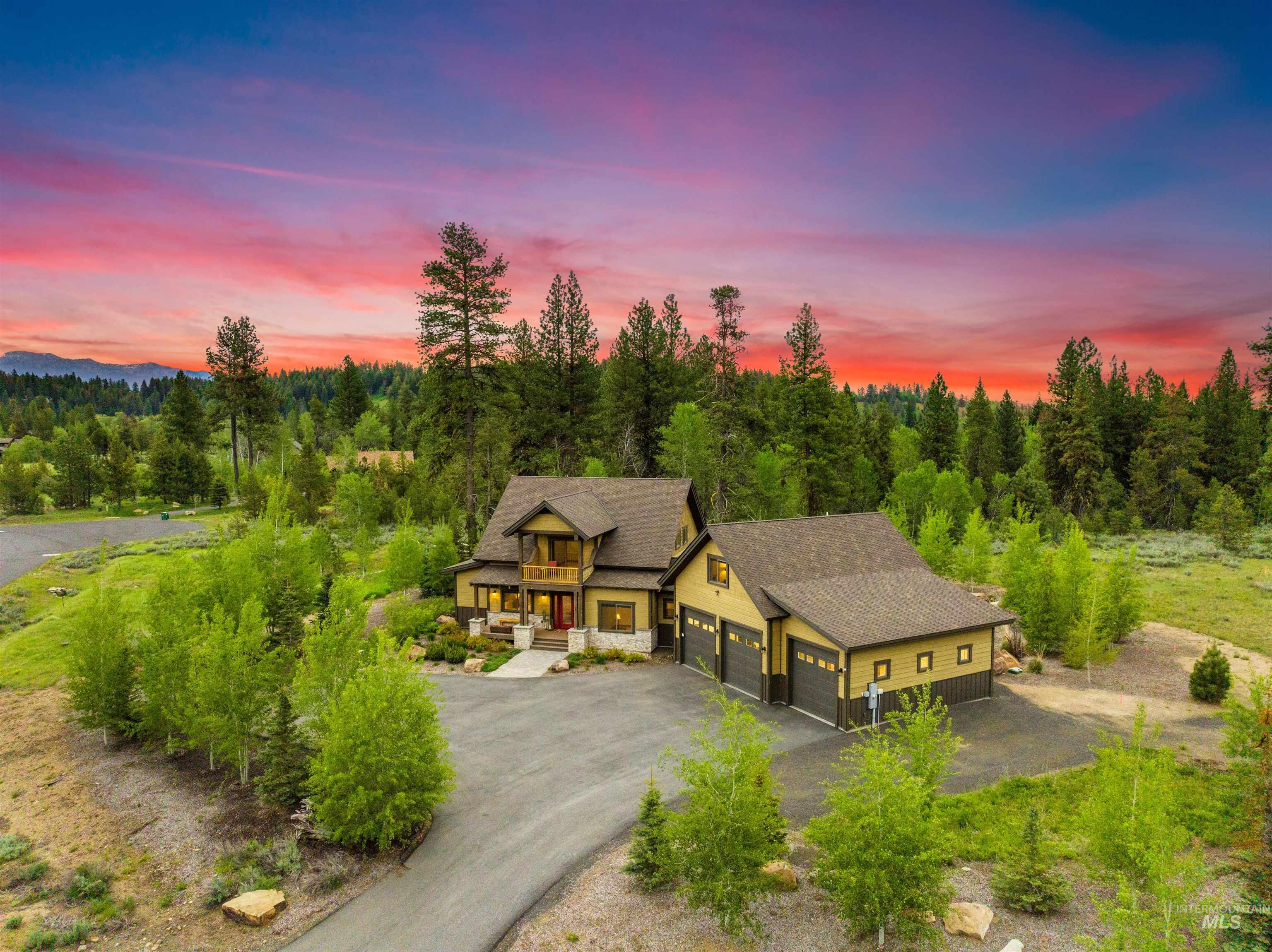 Fawnlilly Dr, Mccall, ID 83638