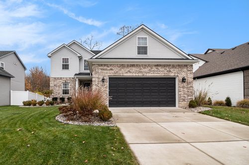 583 Falcon Dr, Dundee, MI, 48131-9591 | Card Image