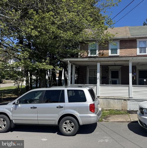 37 W Sherman St, MCADOO, PA, 18237-1427 | Card Image