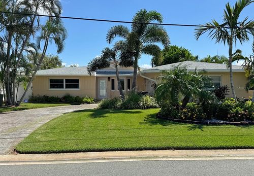 12005 5th St E, TREASURE ISLAND, FL, 33706-2909 | Card Image
