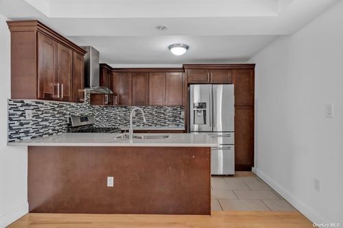 20 120th St, College Point, NY, 11356-2129 | Card Image