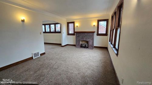 4401 Buckingham Ave, Detroit, MI, 48224-3540 | Card Image