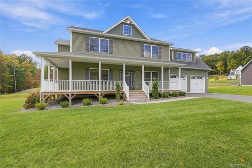 45 Frank St, New Windsor, NY, 12553-6808 | Card Image