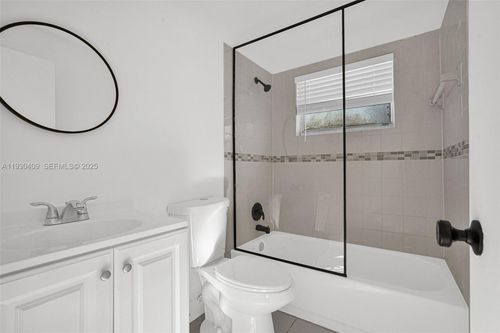 apt-4-8295 Ne Miami Ct, Miami, FL, 33138-3724 | Card Image