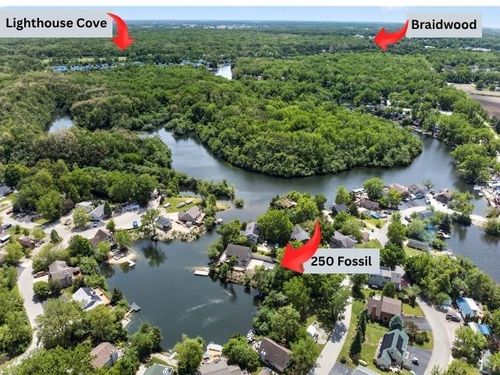250 Fossil Point Court, Wilmington, IL, 60481 | Card Image