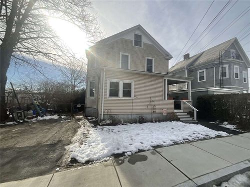 19 Vernon Ave, Newport, RI, 02840-1431 | Card Image