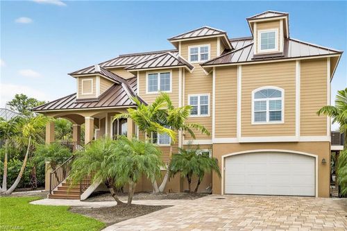 2324 Starfish Ln, SANIBEL, FL, 33957-6111 | Card Image