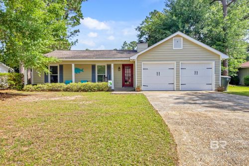 110 Cherryhill Dr, Daphne, AL, 36526-8128 | Card Image