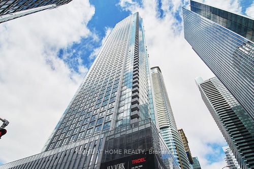 3712-10 York St, Toronto, ON, M5J0E1 | Card Image