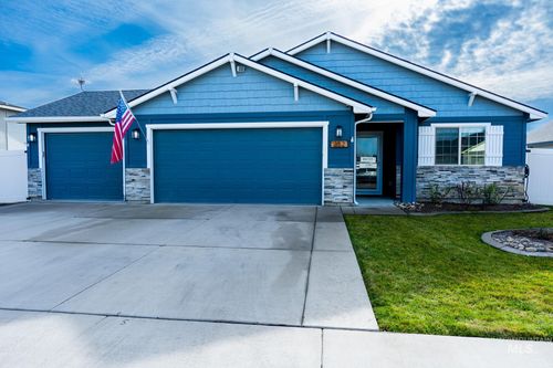 352 Syringa Springs Dr, Fruitland, ID, 83619-5071 | Card Image