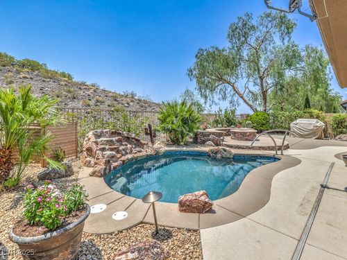 25 Glade Water Dr, Henderson, NV, 89052-6675 | Card Image