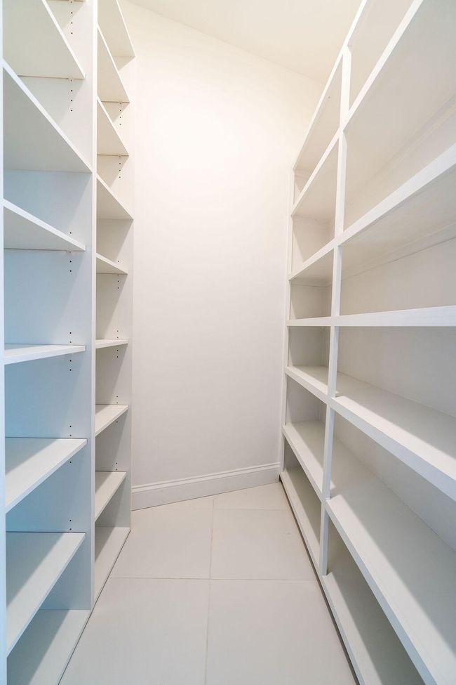 Pantry | Image 15