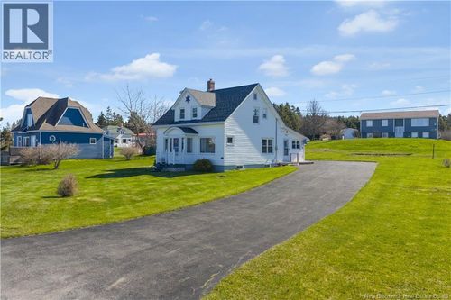 243 Maces Bay Rd, Maces Bay, NB, E5J1S8 | Card Image