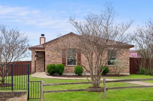 5811 Viewpoint Dr, Austin, TX, 78744-3073 | Card Image