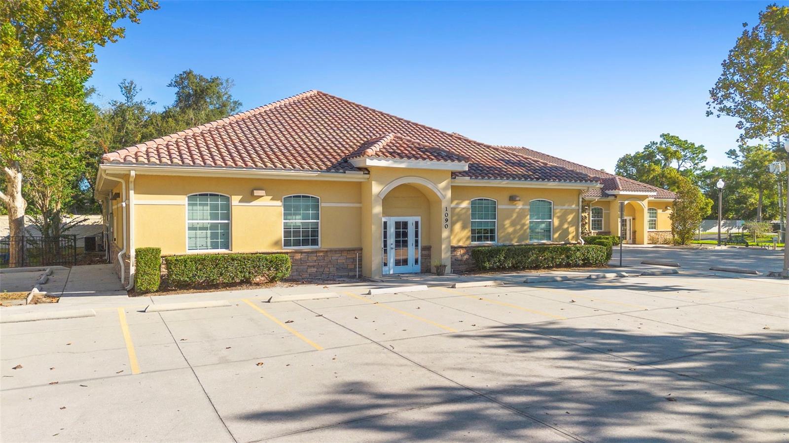 Commercial Lease in LONGWOOD