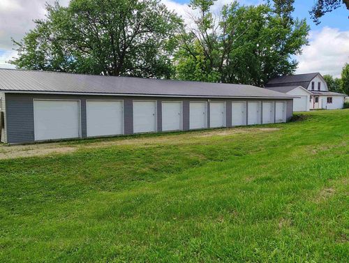 204 W Leffler St, Dodgeville, WI, 53533-1123 | Card Image