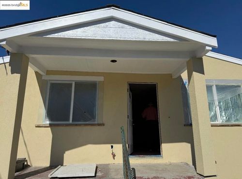 1515 54th Ave, Oakland, CA, 94601-5737 | Card Image