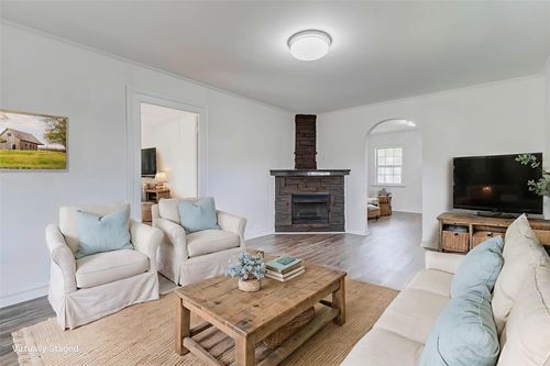 607 Speed St, Wharton, TX, 77488-4127 | Card Image