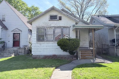 15348 Quincy St, Detroit, MI, 48238-2149 | Card Image