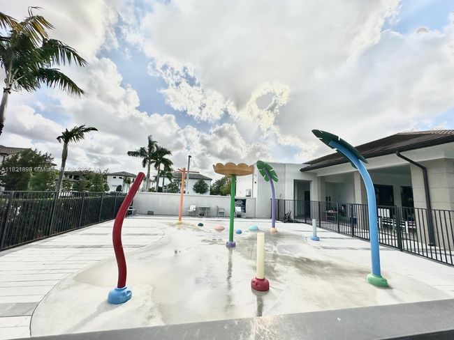 APT-204 - 8301 Nw 41 St St, Condo with 2 bedrooms, 3 bathrooms and null parking in Doral FL | Image 32